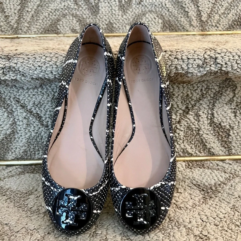 Tory Burch Reva Mojave Black Beige Snake Print Leather Logo Ballet Flats Size 7 - Picture 3 of 6